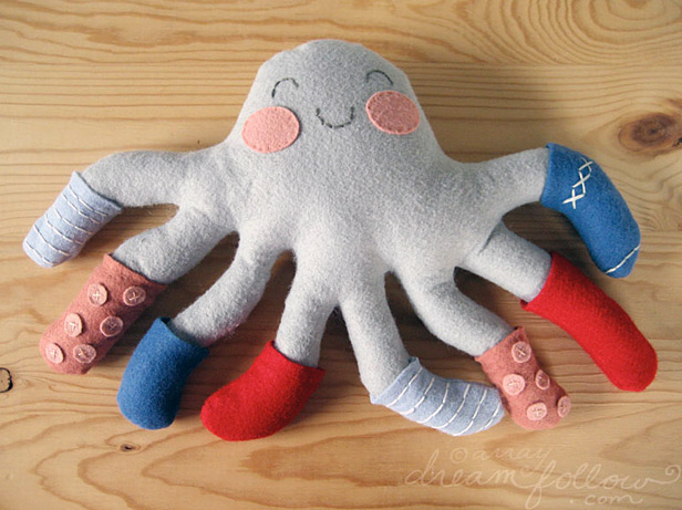 Tinysoles' plush octopus by Aimee Ray for Aeolidia
