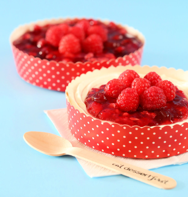 Cranberry cheesecake from the Bakers Party Shop. See tutorial. Buy adorable tart pans.