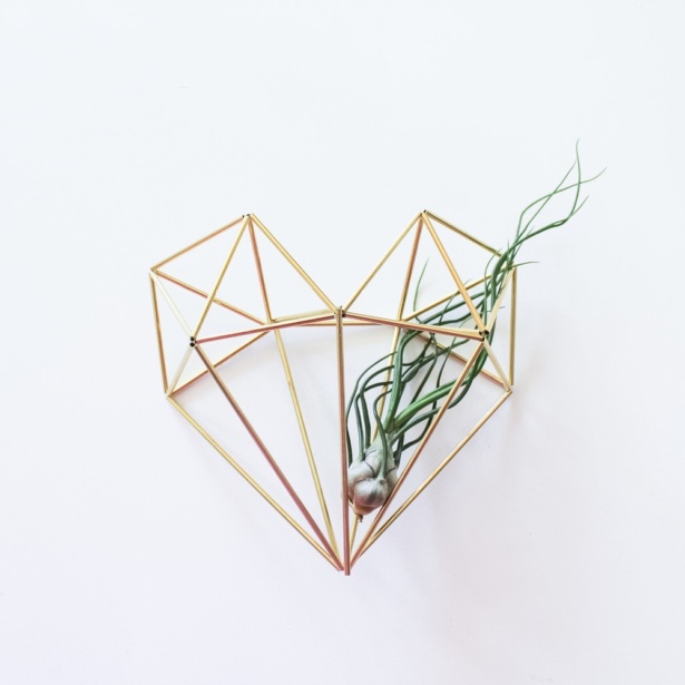 Heart wall sconce: Modern geometric himmeli by Samantha Leung